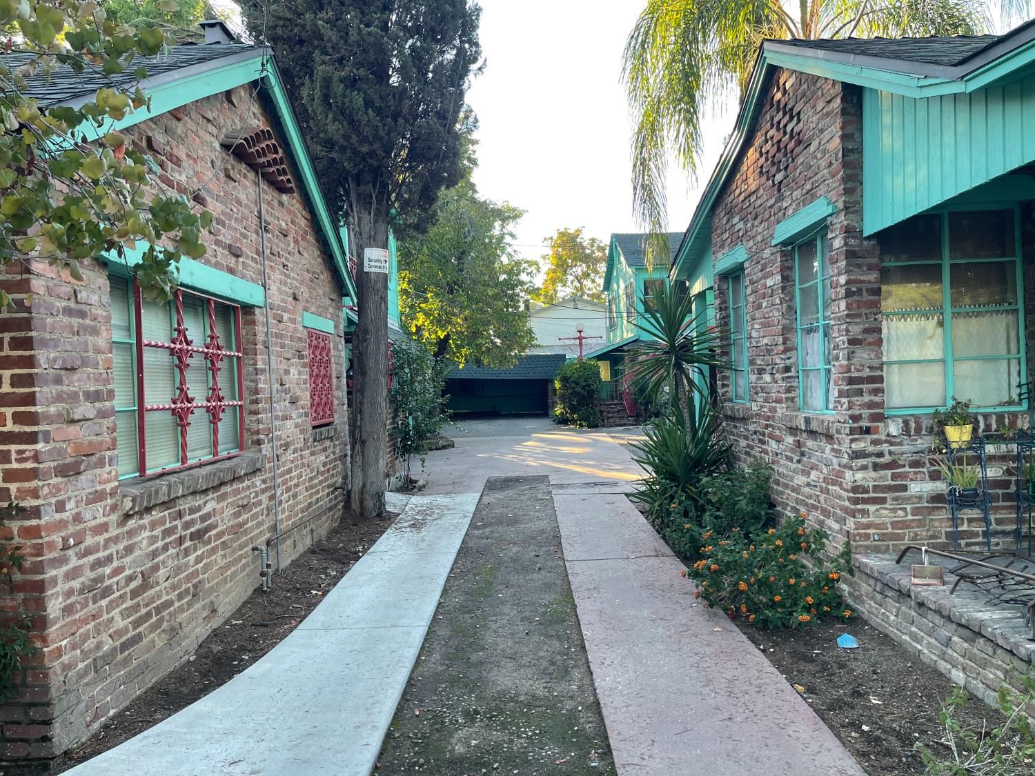 840 E Brown Ave, Fresno, CA 93710