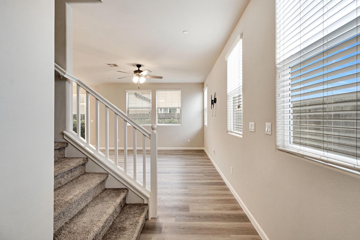 1312 Joy Dr, Clovis, CA 93619