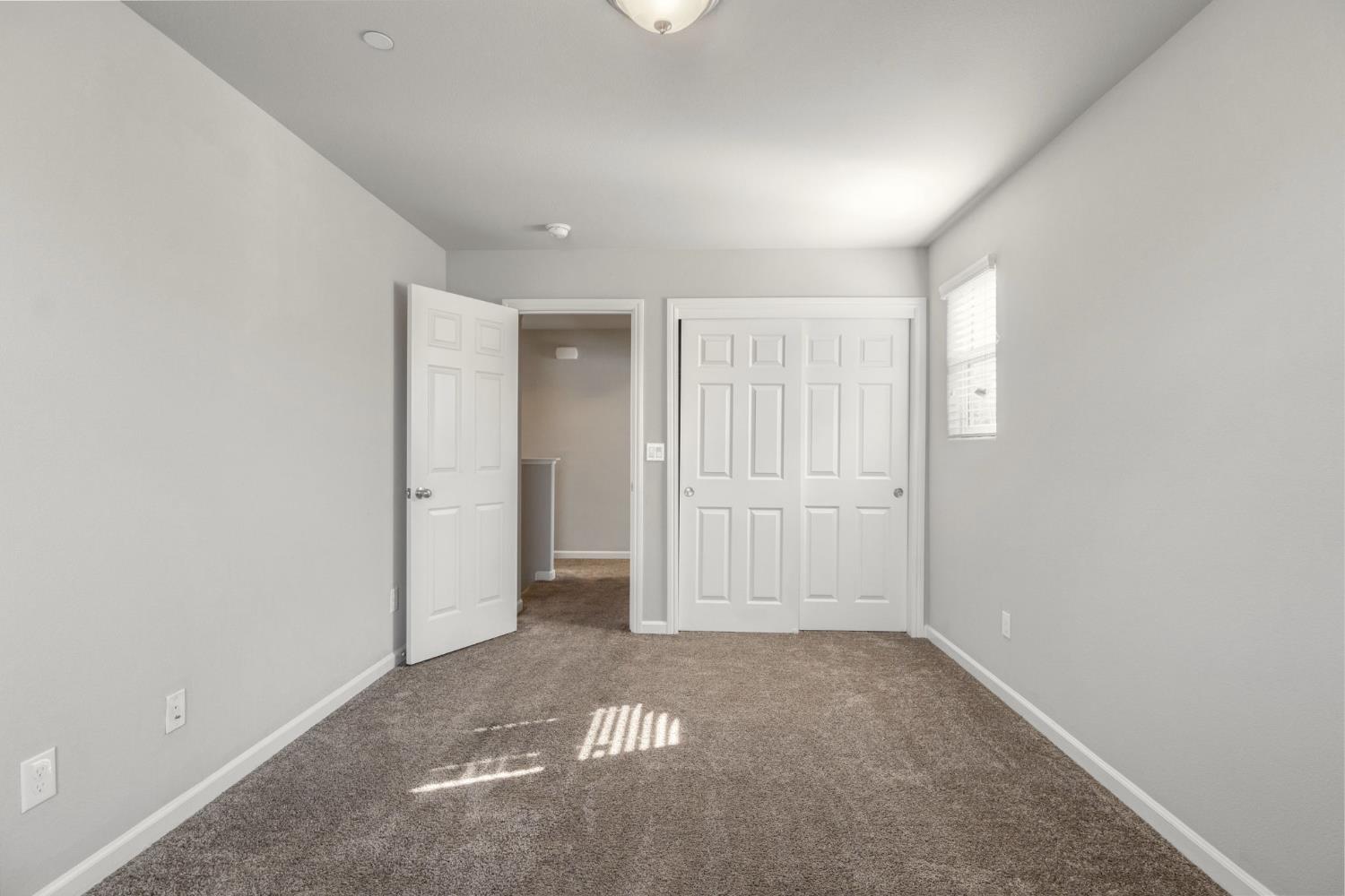 1312 Joy Dr, Clovis, CA 93619