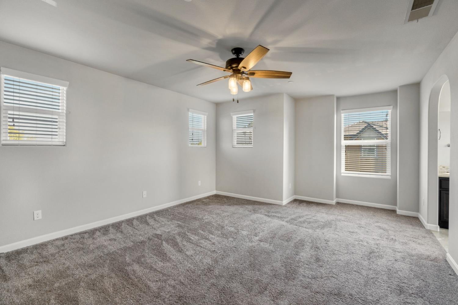 1312 Joy Dr, Clovis, CA 93619