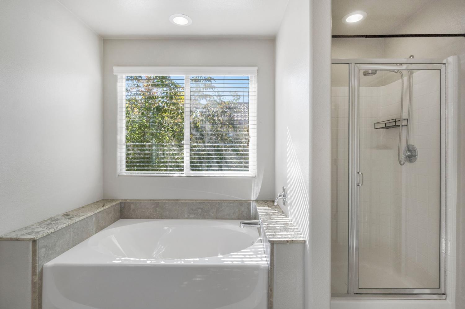 1312 Joy Dr, Clovis, CA 93619