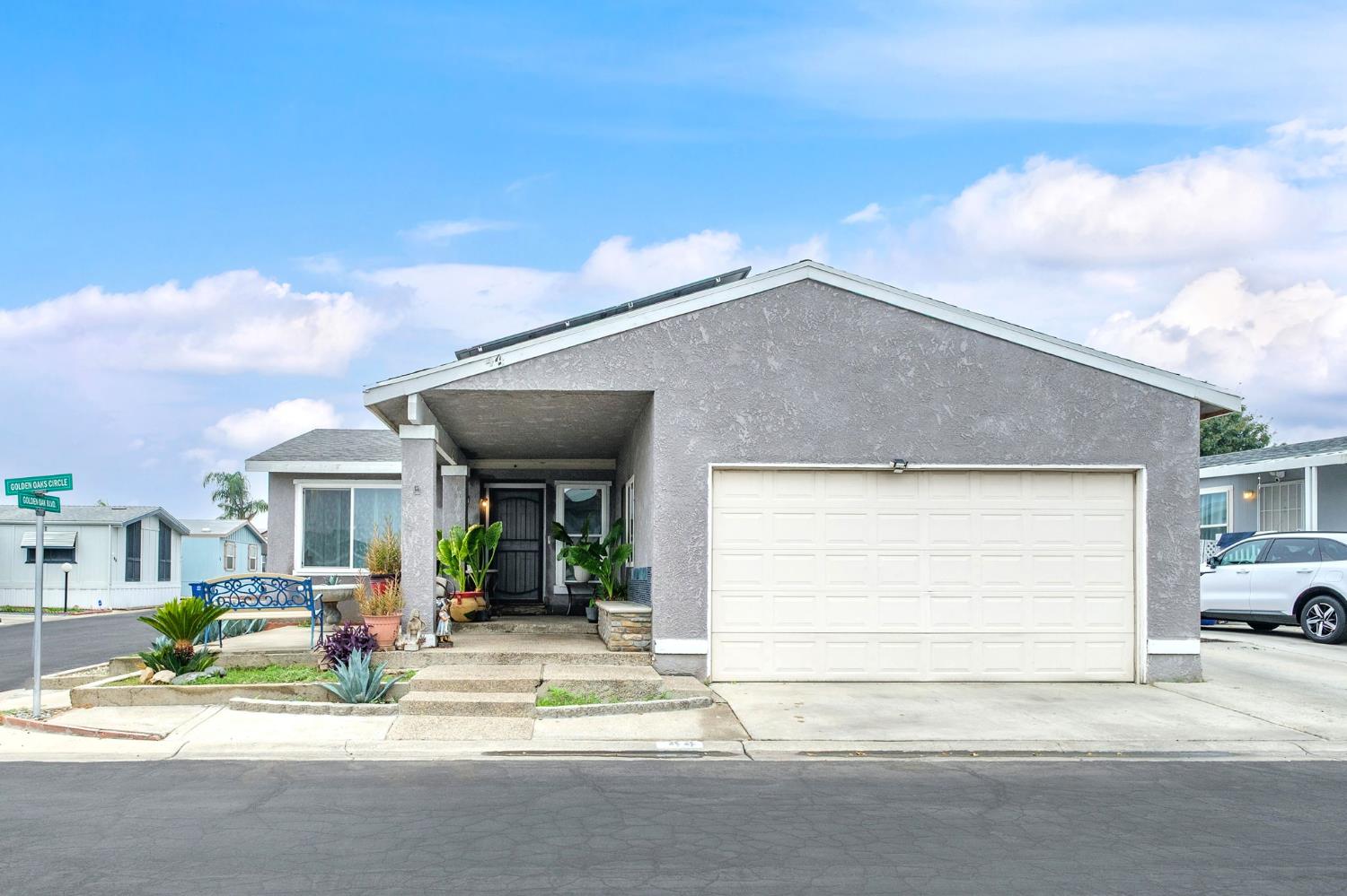 2575 S Willow Ave #44, Fresno, CA 93725