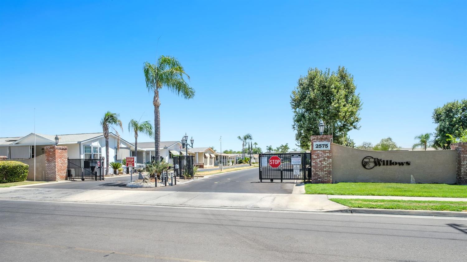 2575 S Willow Ave #44, Fresno, CA 93725