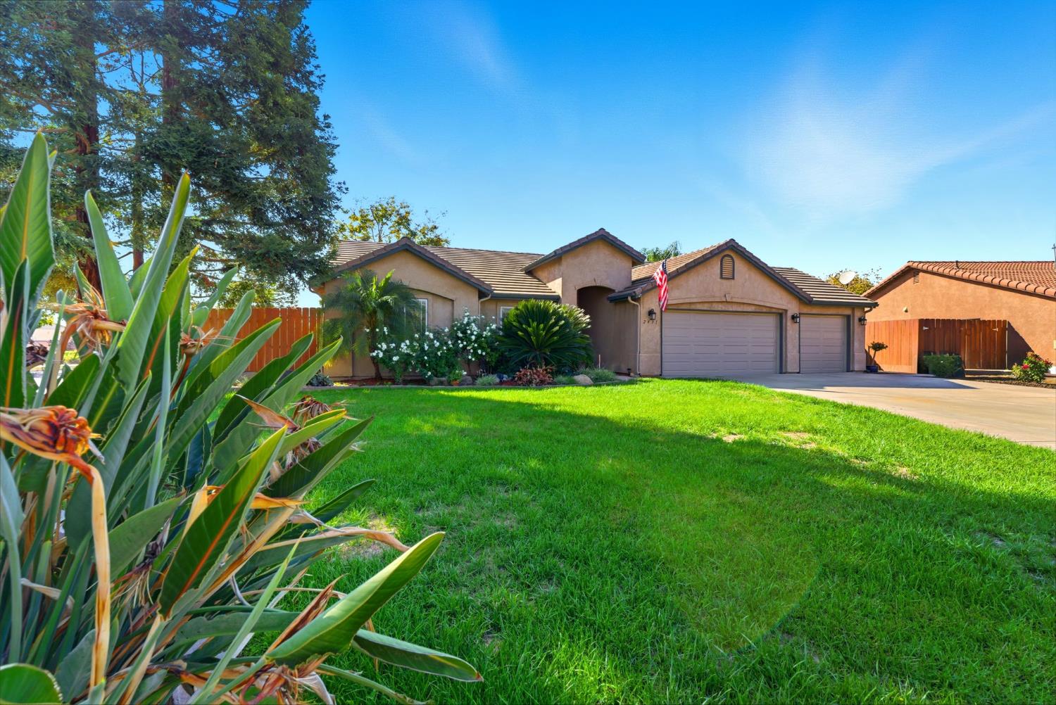 2431 S Cedar St, Visalia, CA 93292