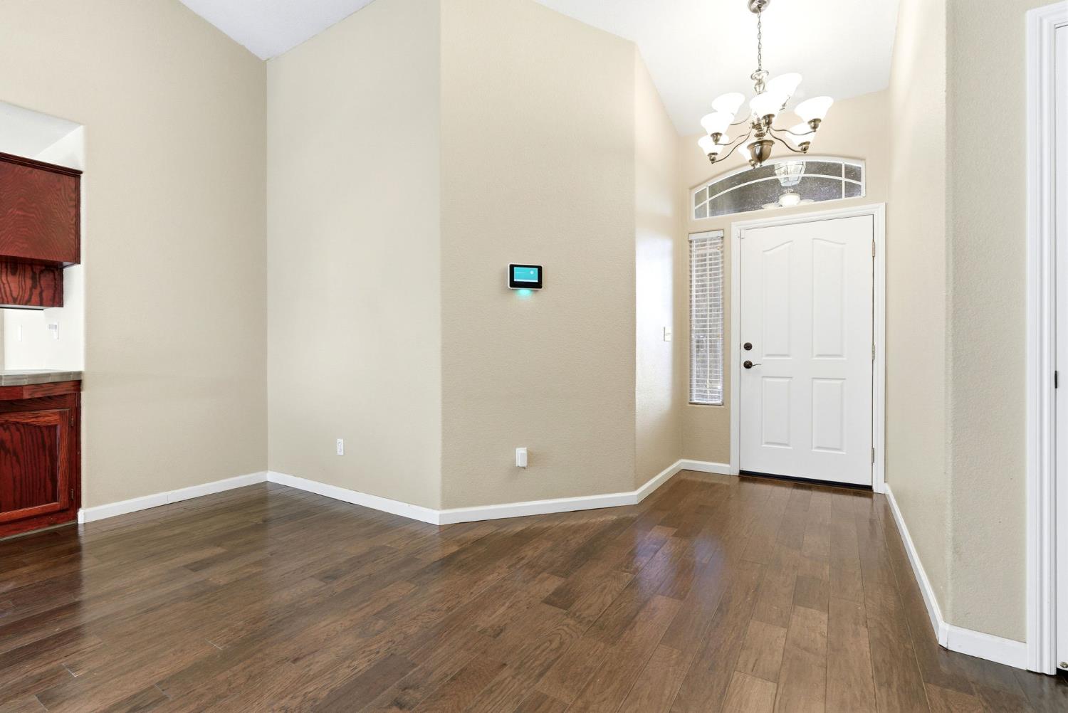 2431 S Cedar St, Visalia, CA 93292