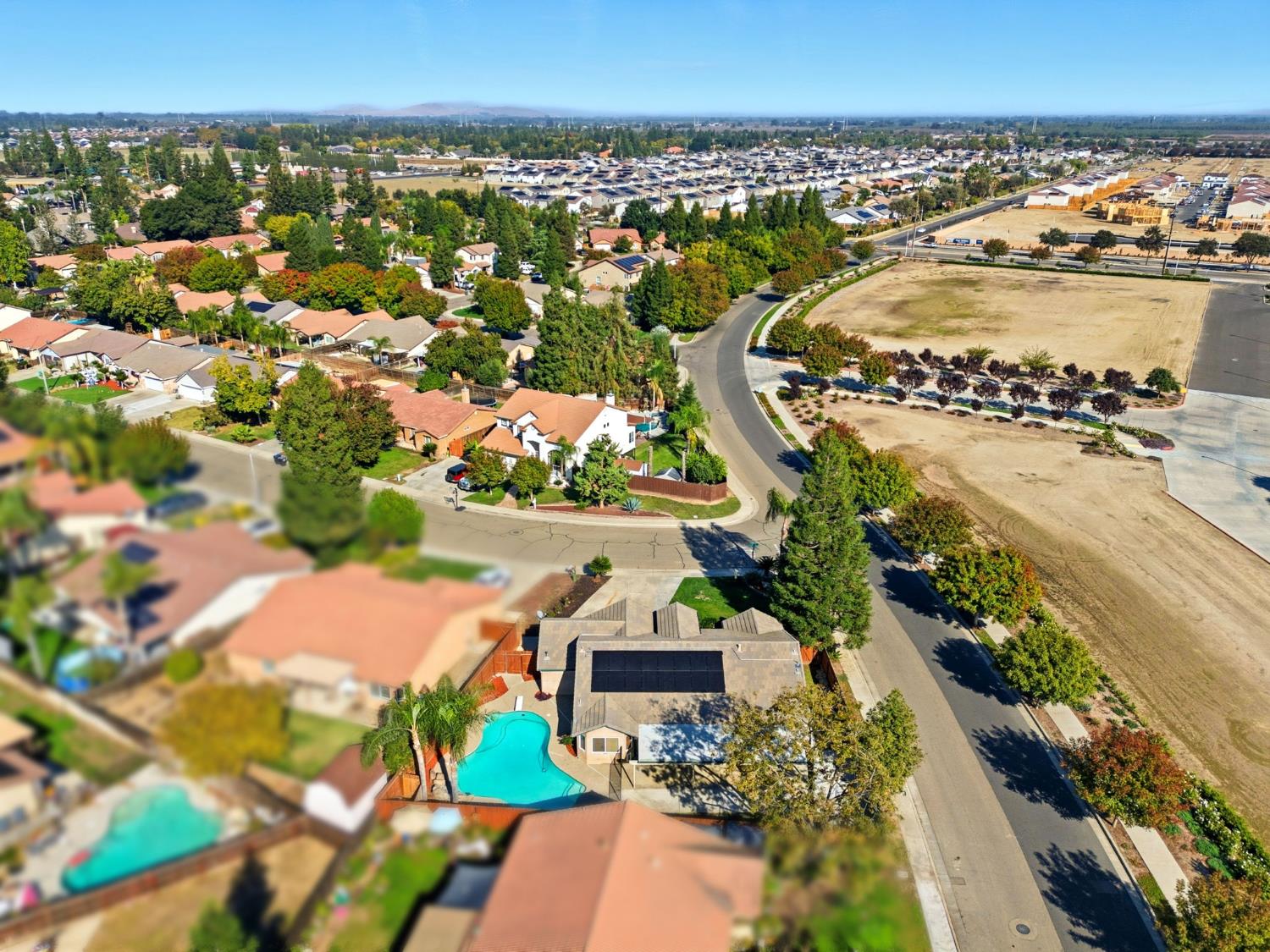 2431 S Cedar St, Visalia, CA 93292