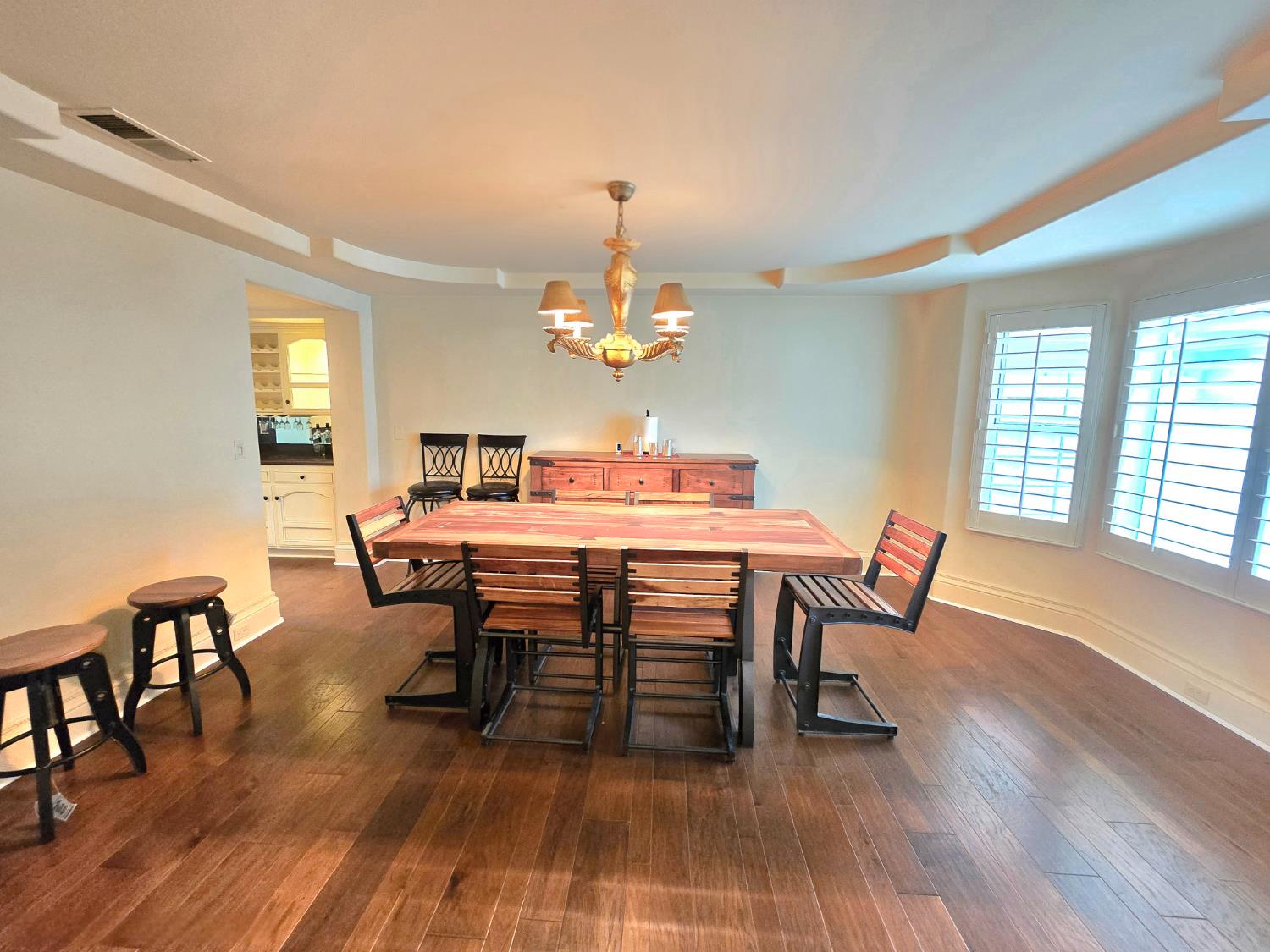 10111 Spanish Bay Dr, Fresno, CA 93720