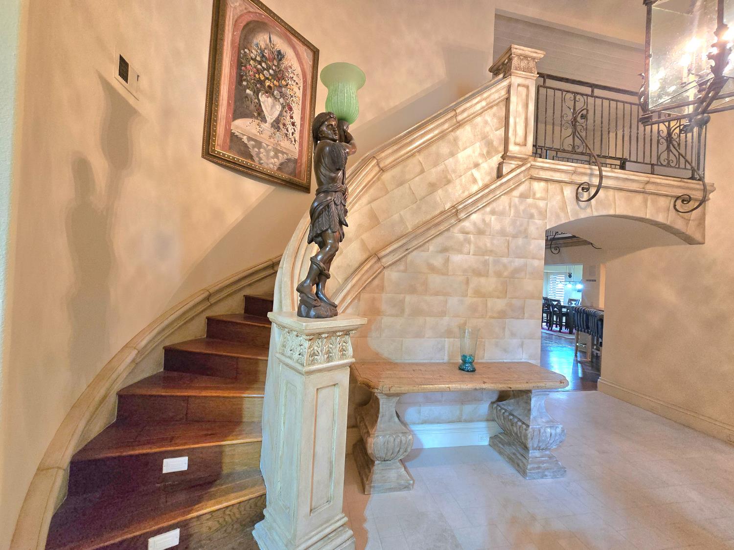 10111 Spanish Bay Dr, Fresno, CA 93720