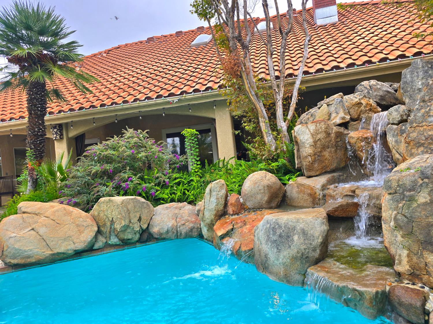 10111 Spanish Bay Dr, Fresno, CA 93720