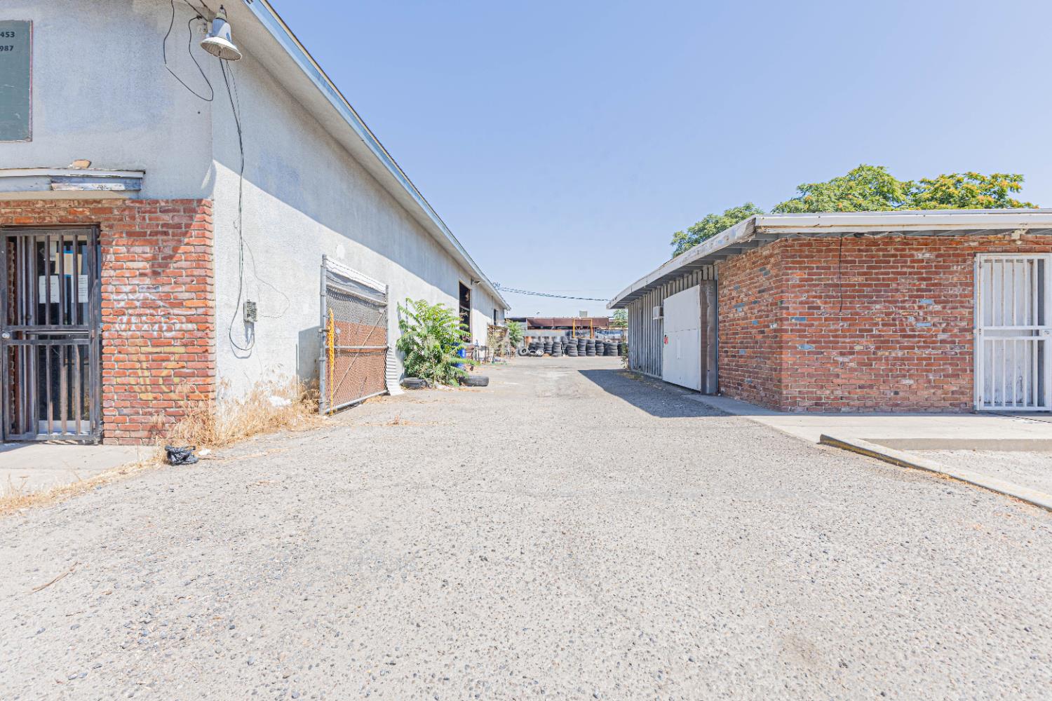 4637 E Turner Ave, Fresno, CA 93702