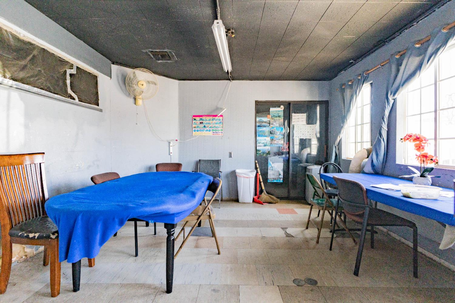 4637 E Turner Ave, Fresno, CA 93702