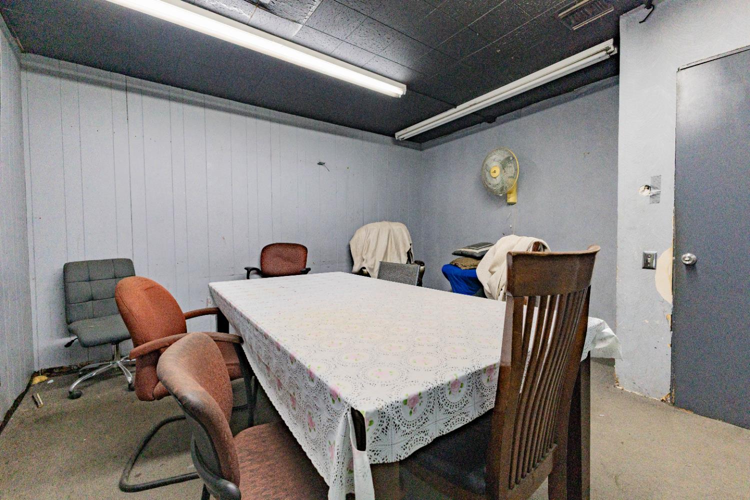 4637 E Turner Ave, Fresno, CA 93702