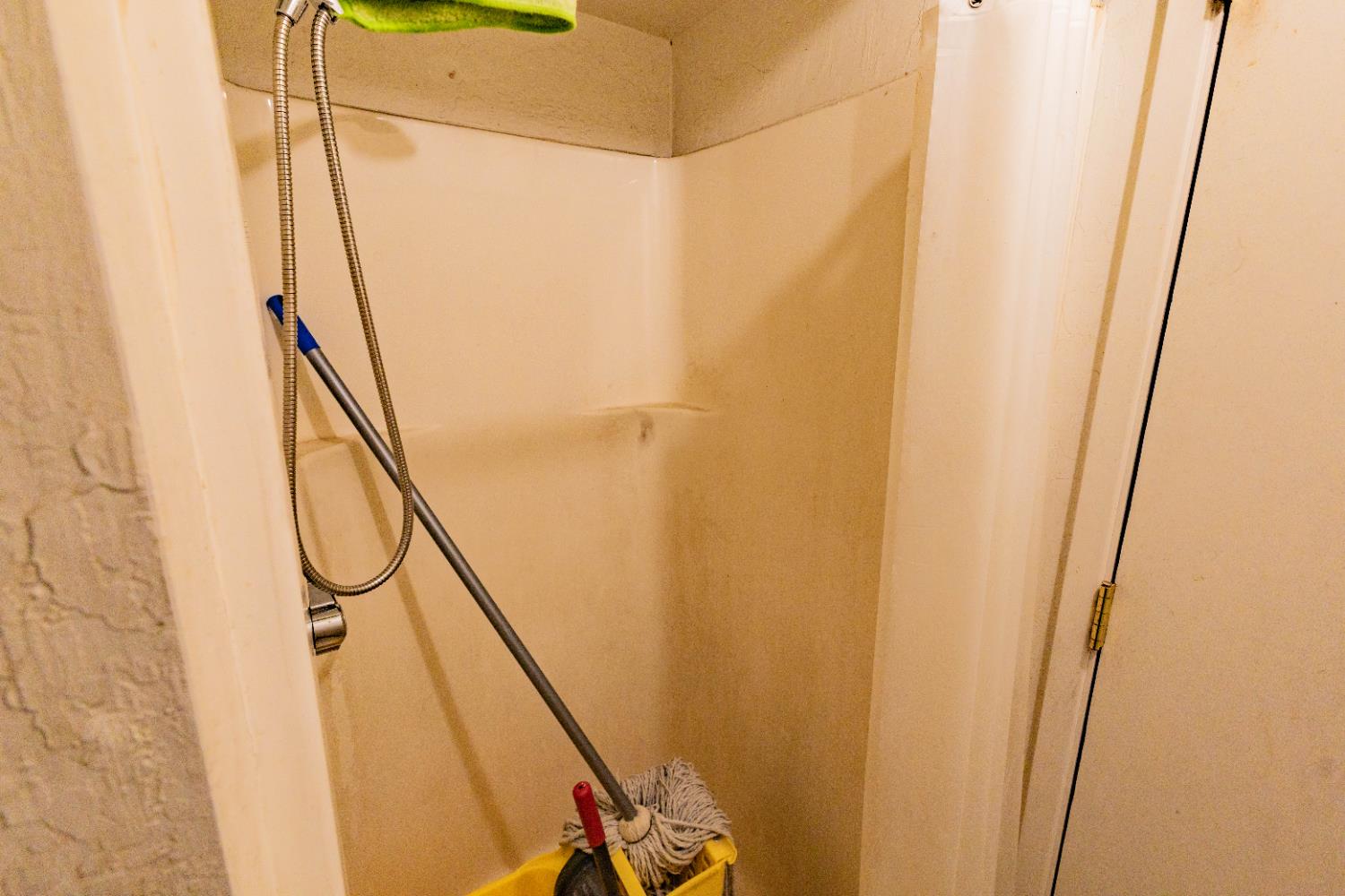 4637 E Turner Ave, Fresno, CA 93702