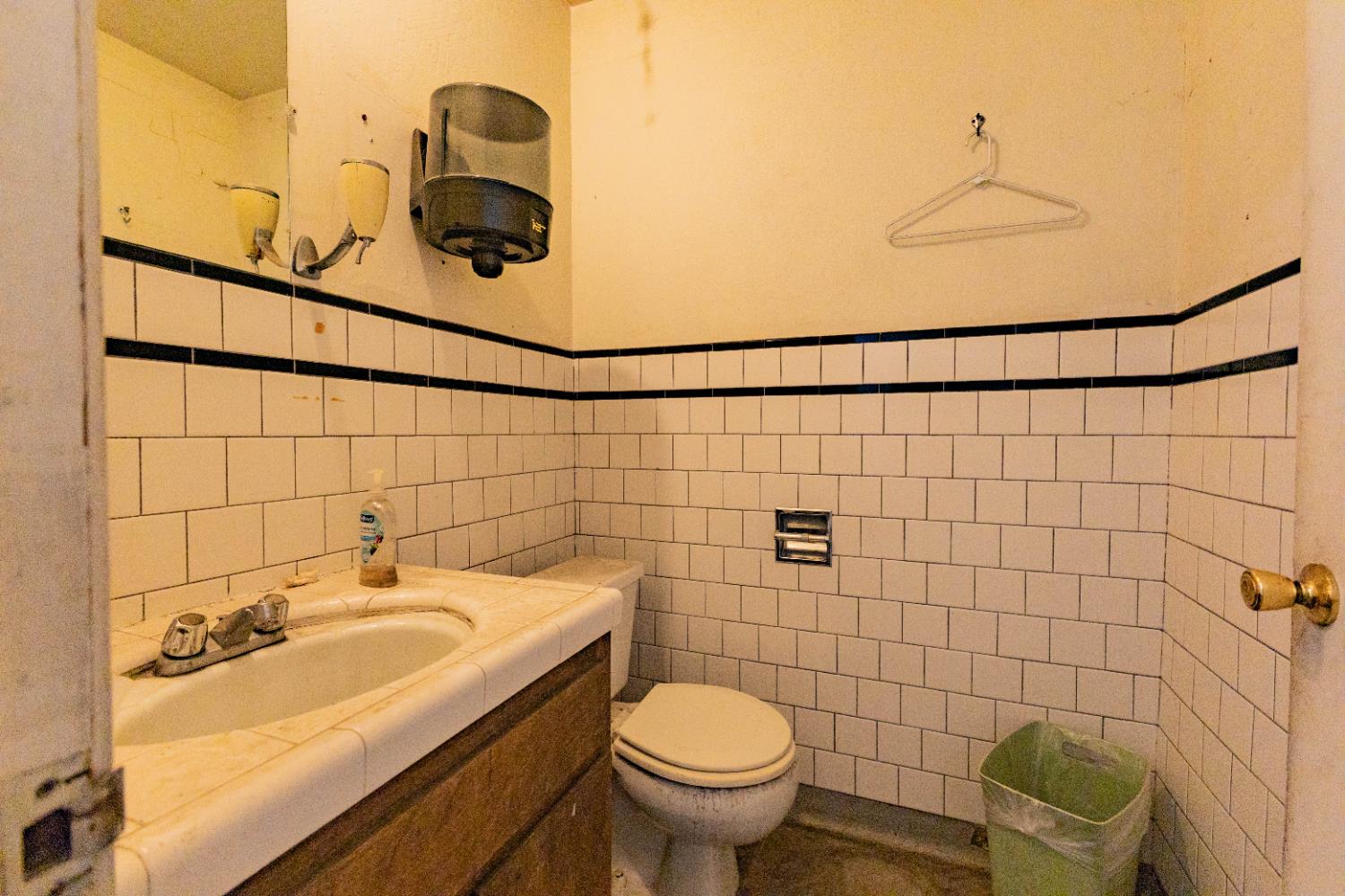 4637 E Turner Ave, Fresno, CA 93702