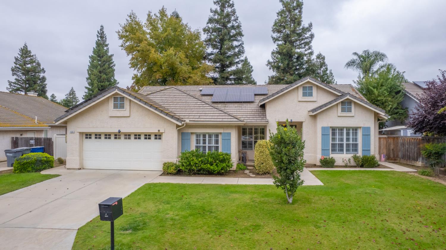 7285 N Cecelia Ave, Fresno, CA 93722