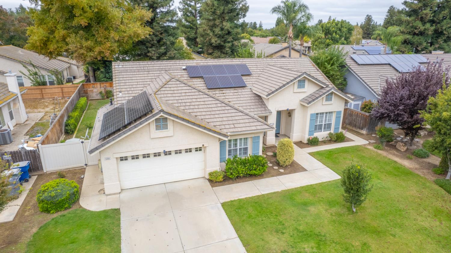 7285 N Cecelia Ave, Fresno, CA 93722