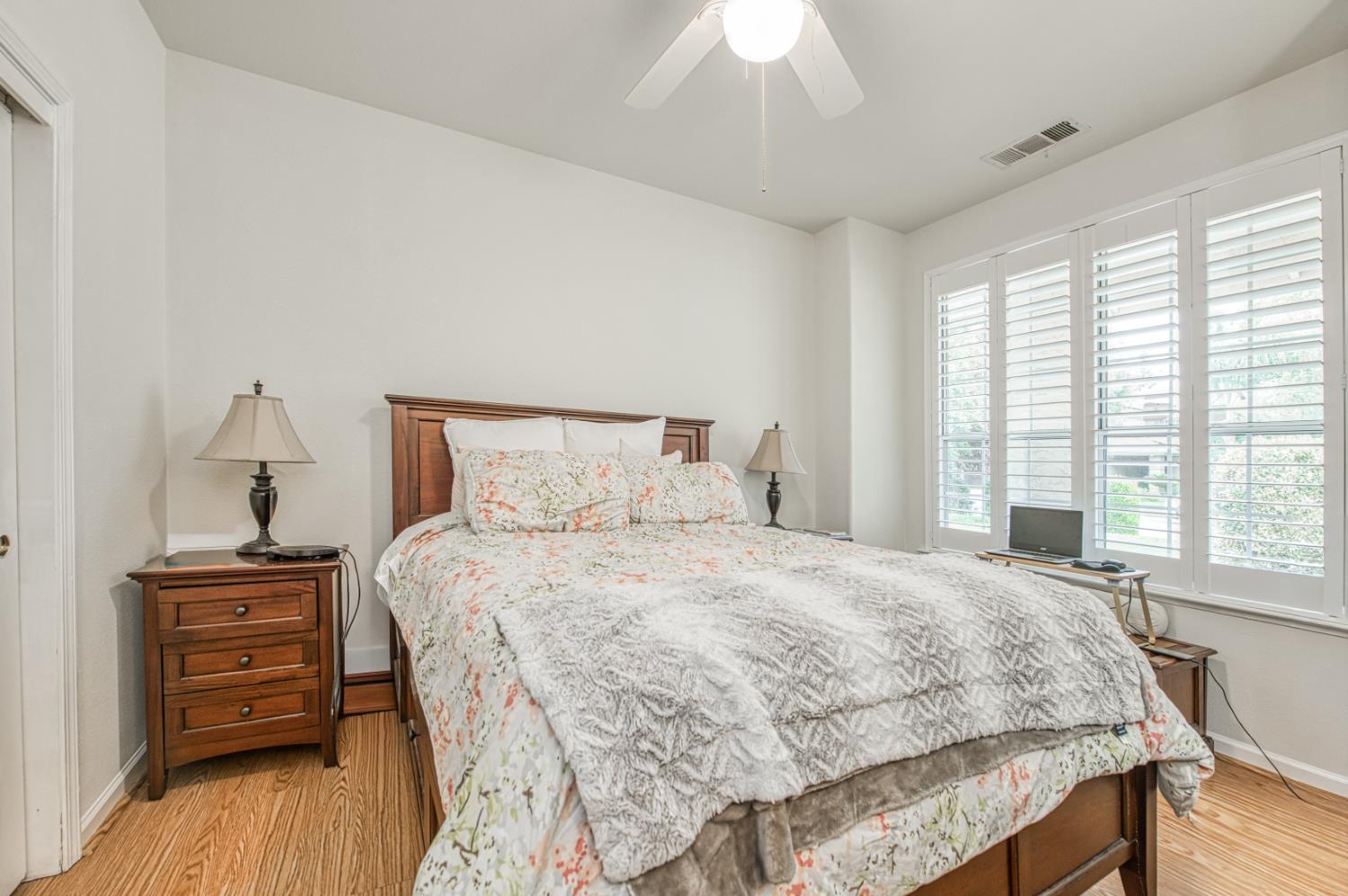 7285 N Cecelia Ave, Fresno, CA 93722