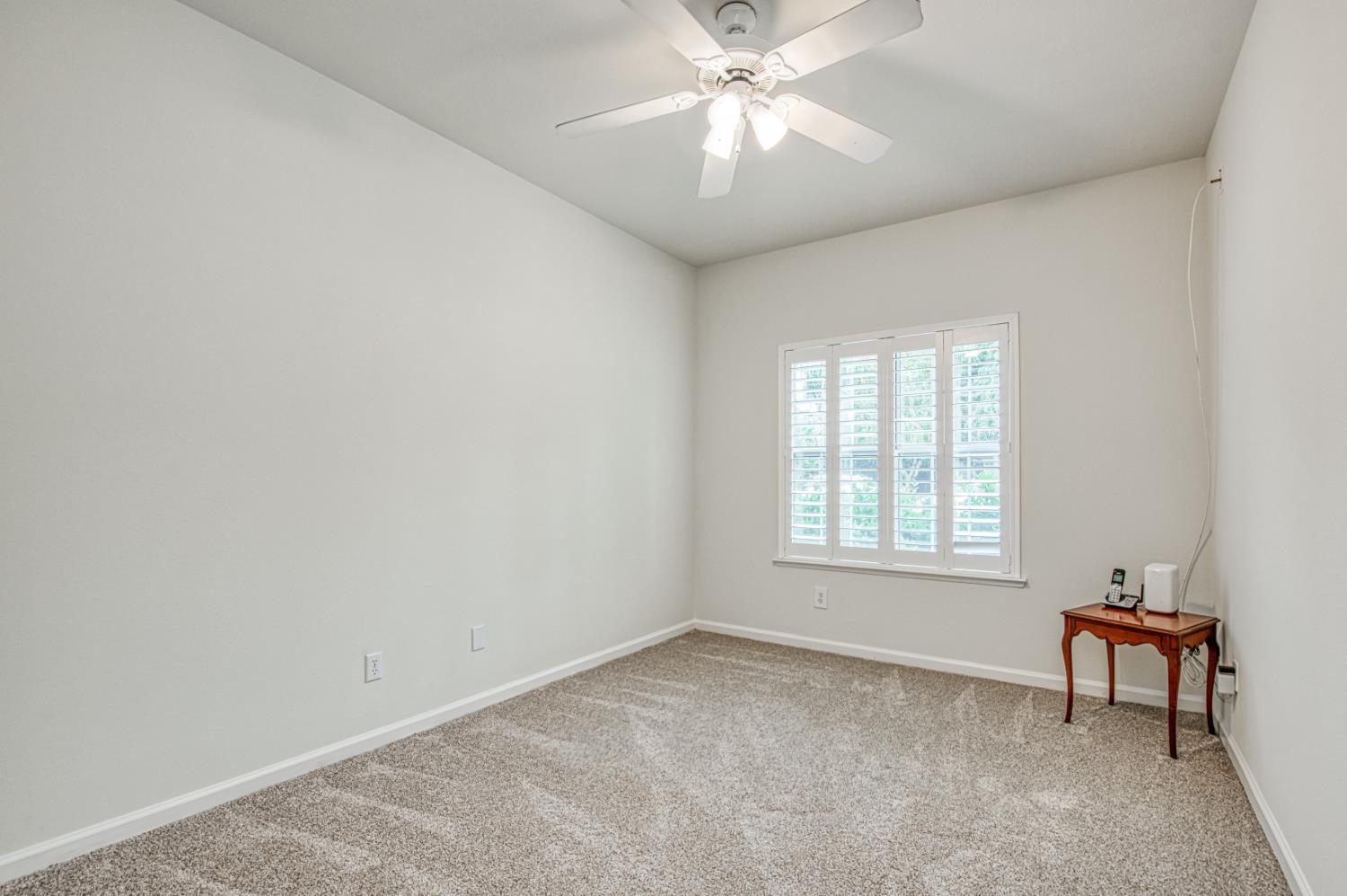 7285 N Cecelia Ave, Fresno, CA 93722