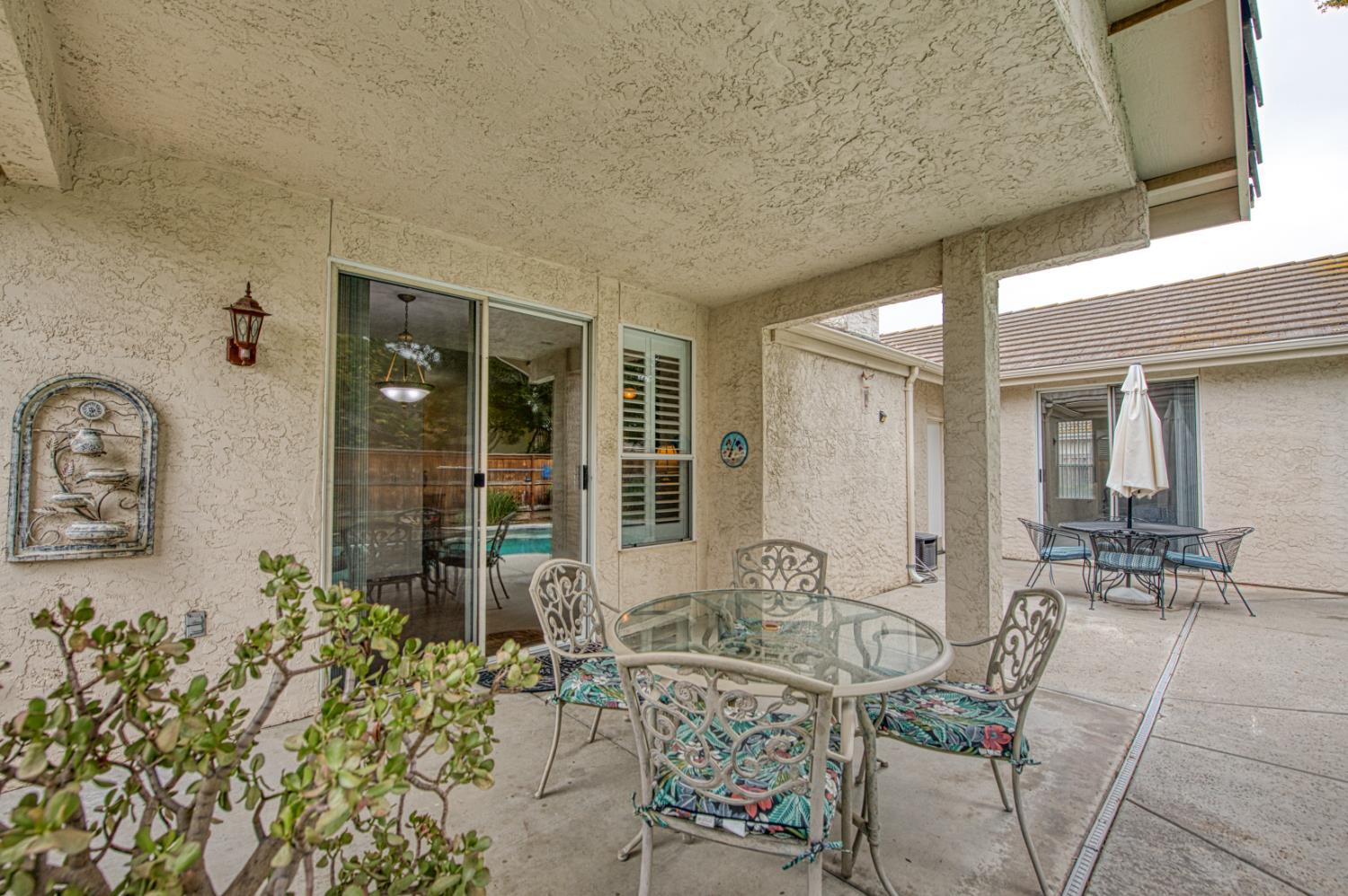 7285 N Cecelia Ave, Fresno, CA 93722