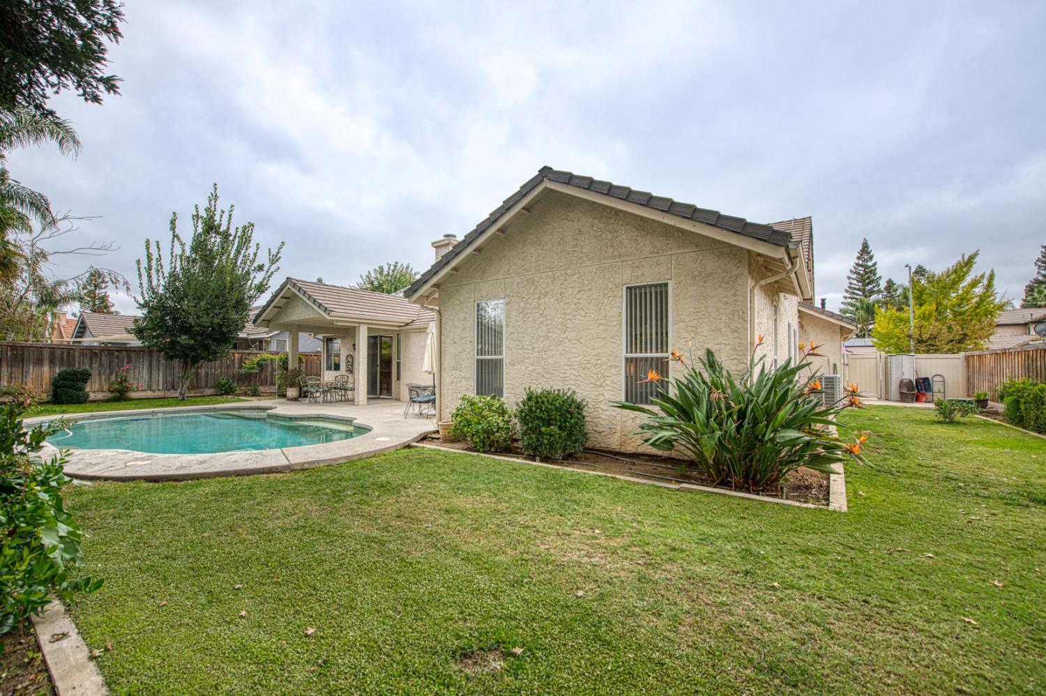 7285 N Cecelia Ave, Fresno, CA 93722