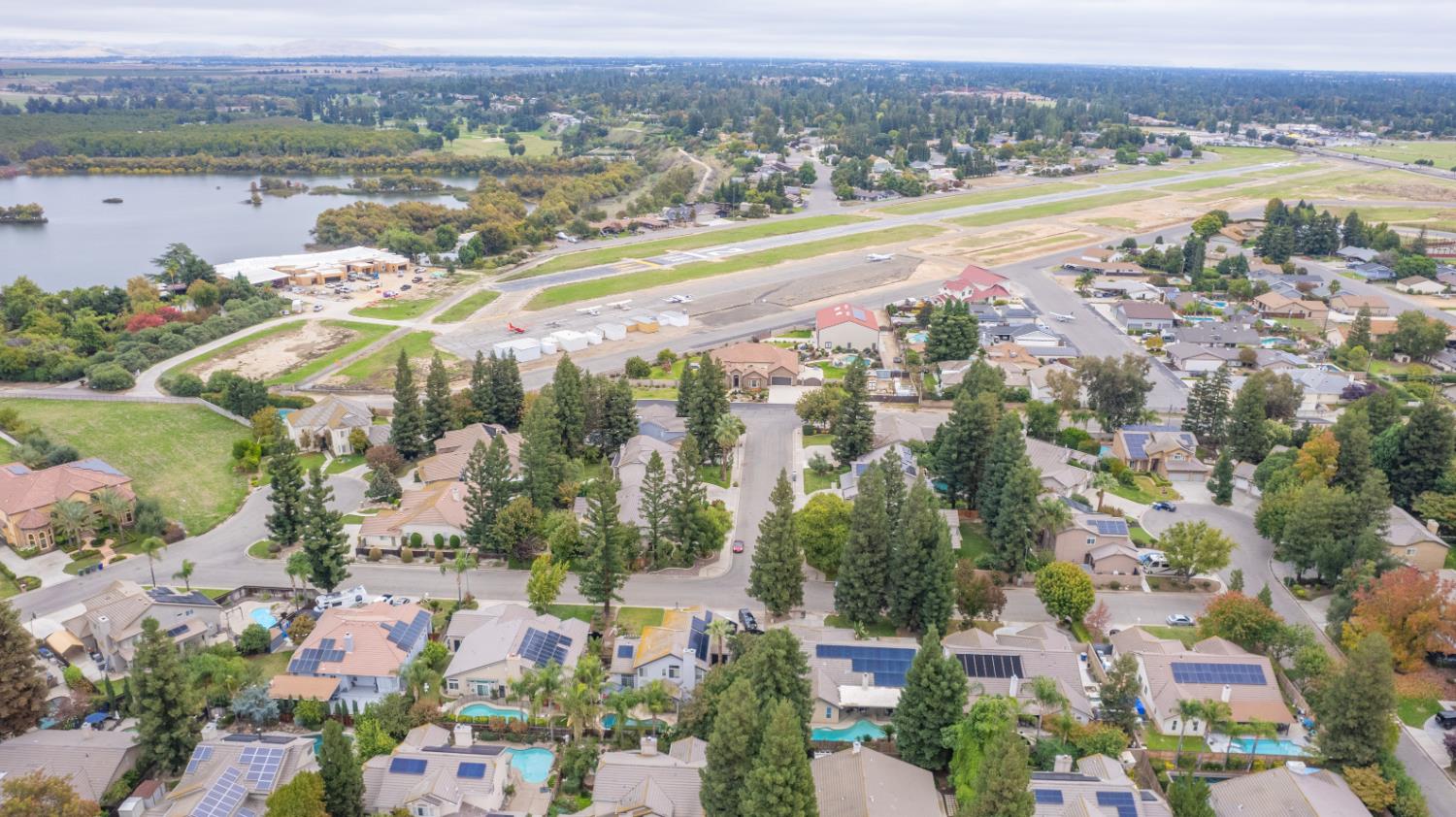 7285 N Cecelia Ave, Fresno, CA 93722