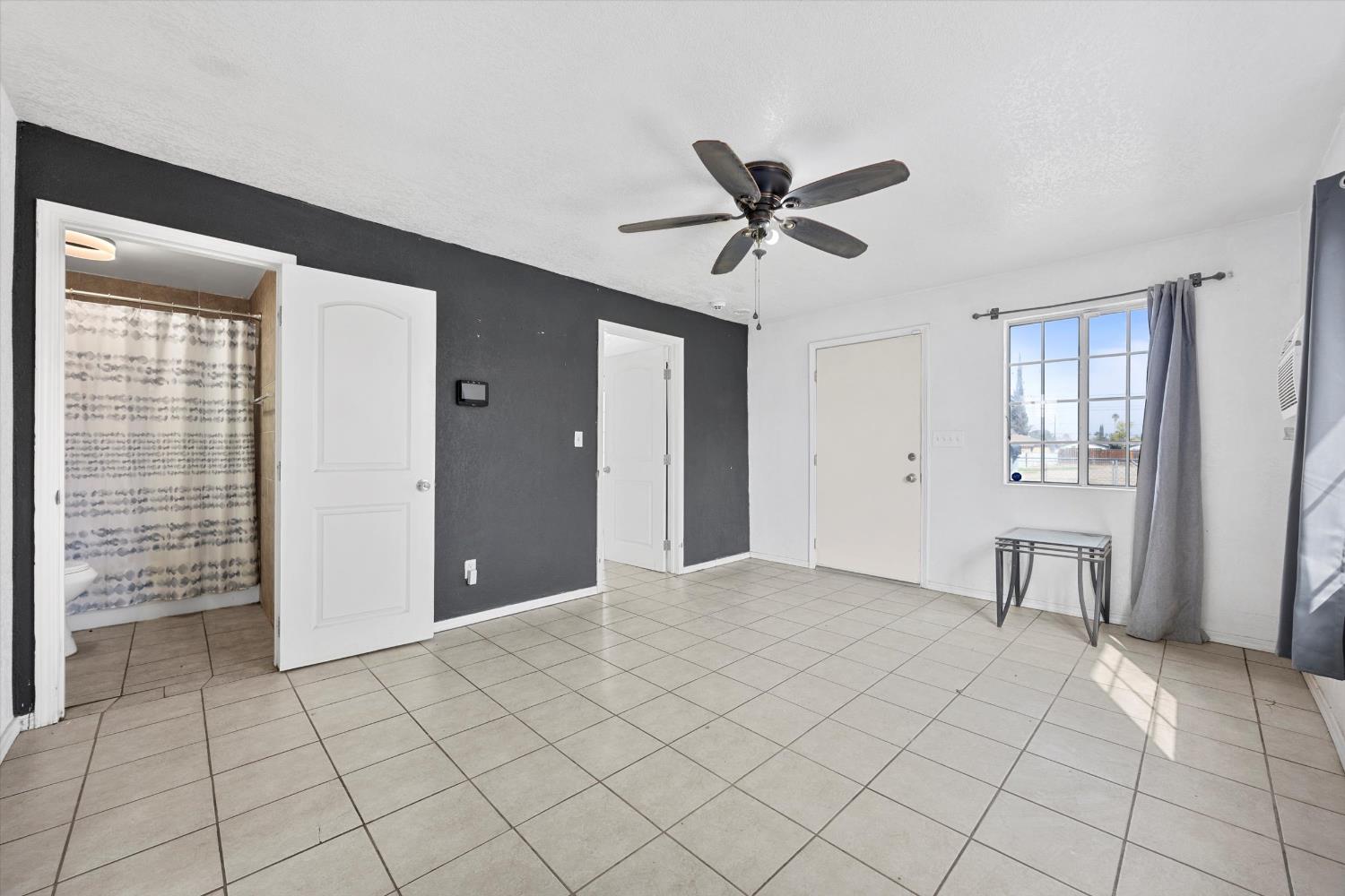 1425 Murdock St, Bakersfield, CA 93307