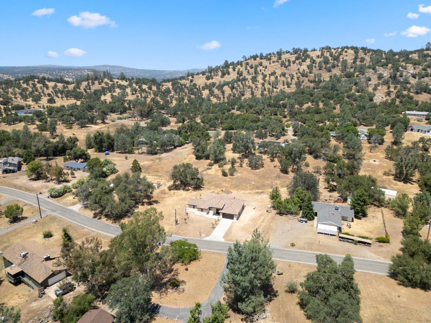 31007 Revis Rd, Coarsegold, CA 93614
