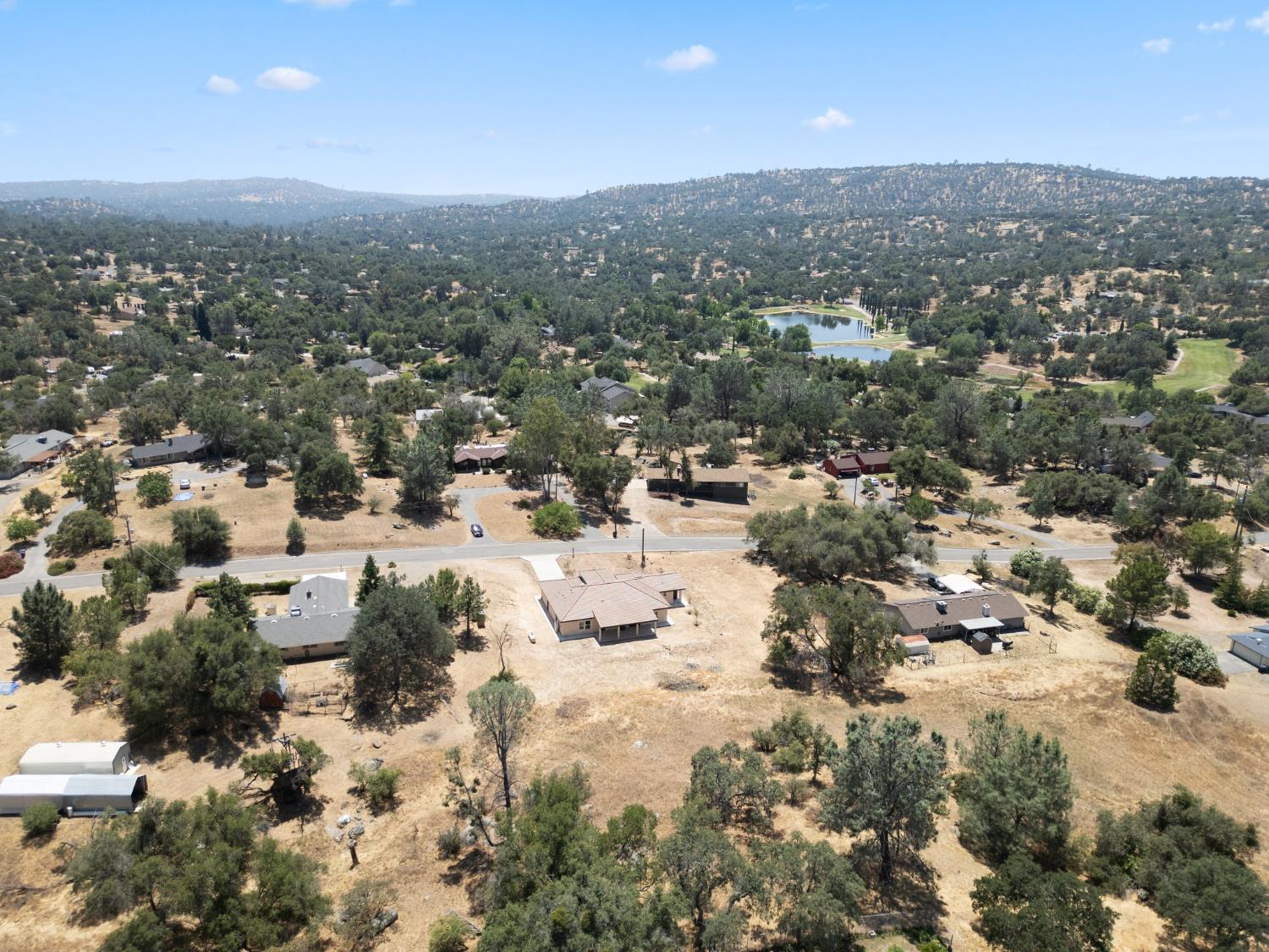 31007 Revis Rd, Coarsegold, CA 93614