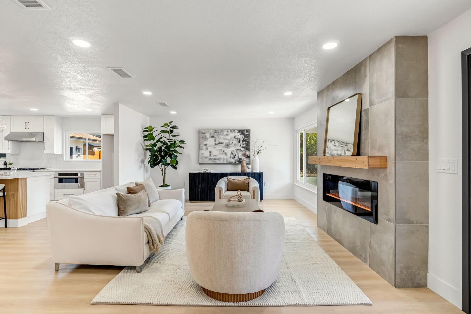 2234 W San Madele, Fresno, CA 93711