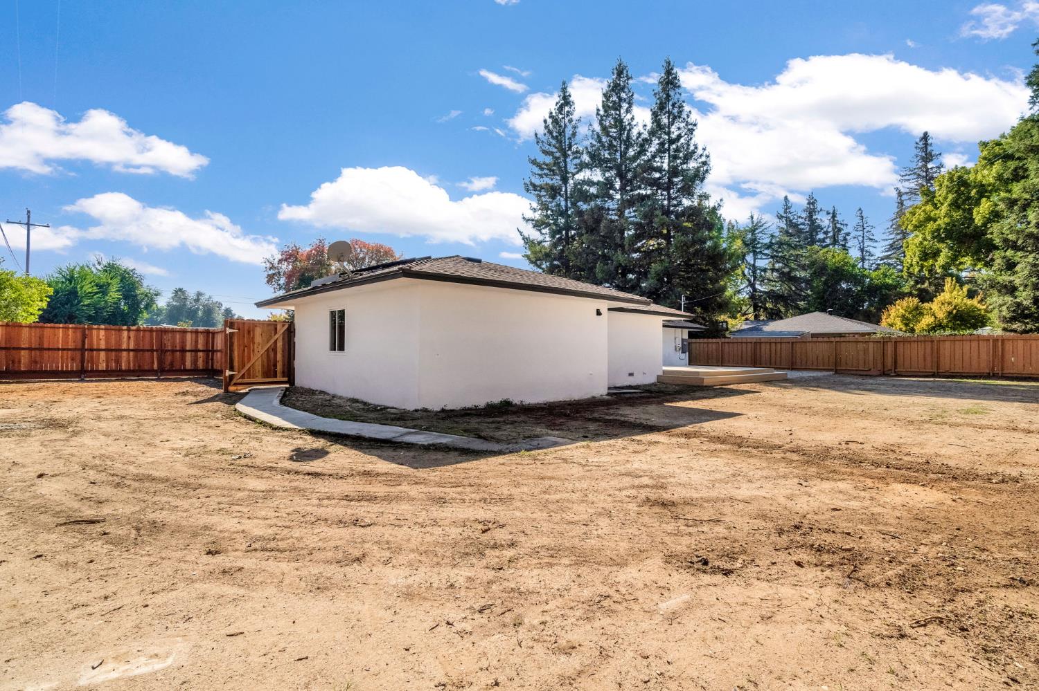 2234 W San Madele, Fresno, CA 93711