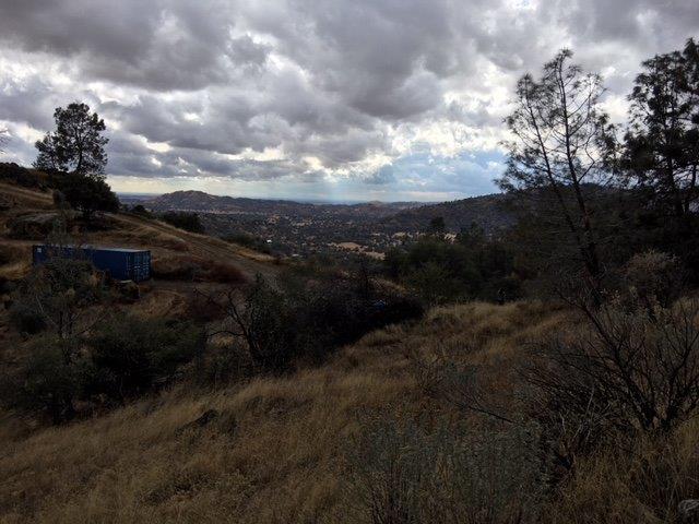 37 38 Lynx Ln, Prather, CA 93651