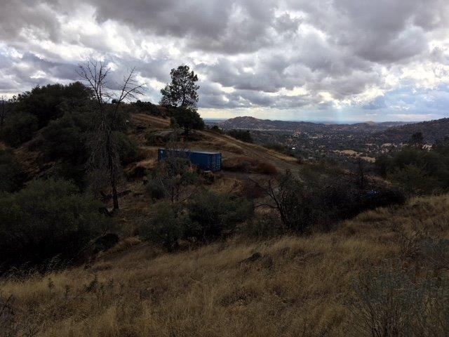 37 38 Lynx Ln, Prather, CA 93651