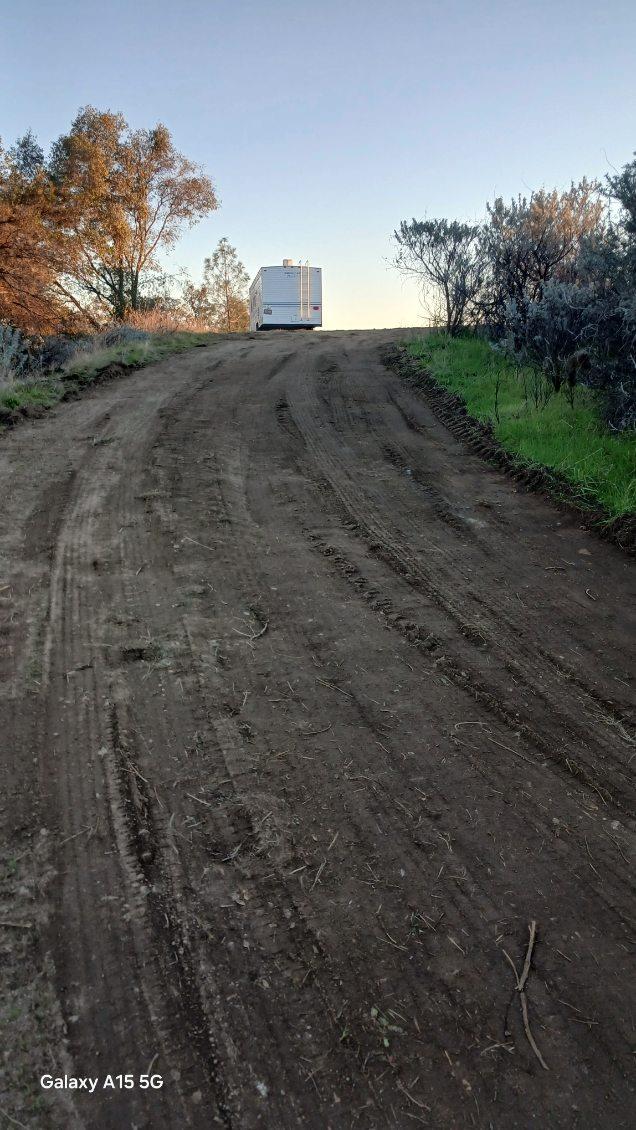 37 38 Lynx Ln, Prather, CA 93651