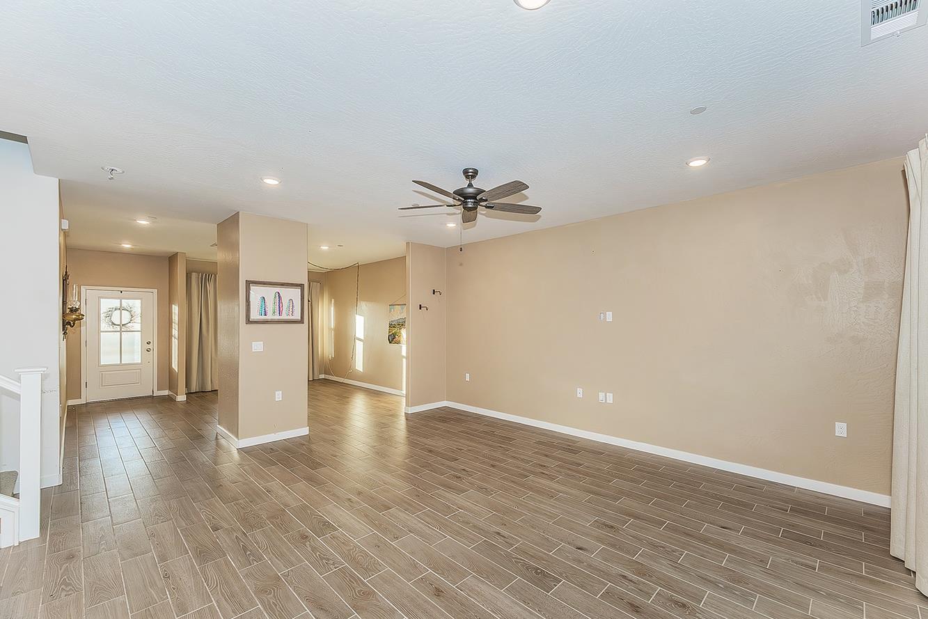 3301 La Mirada Ave, Clovis, CA 93619