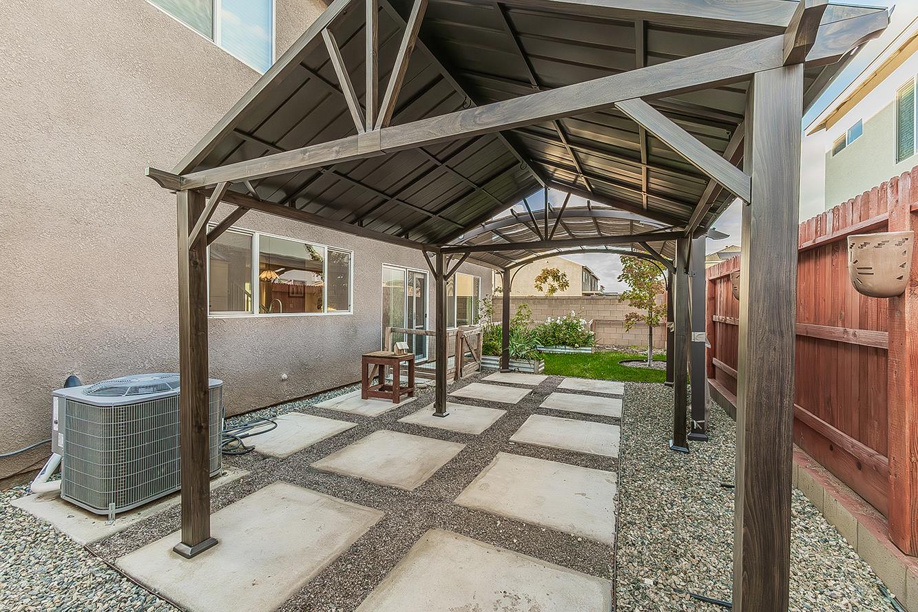 3301 La Mirada Ave, Clovis, CA 93619