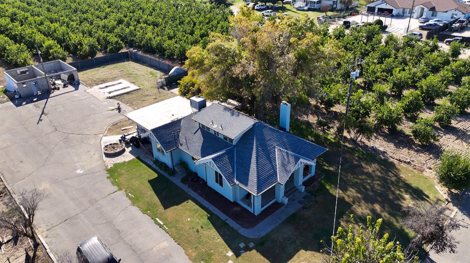 12647 E Clarkson Ave, Kingsburg, CA 93631