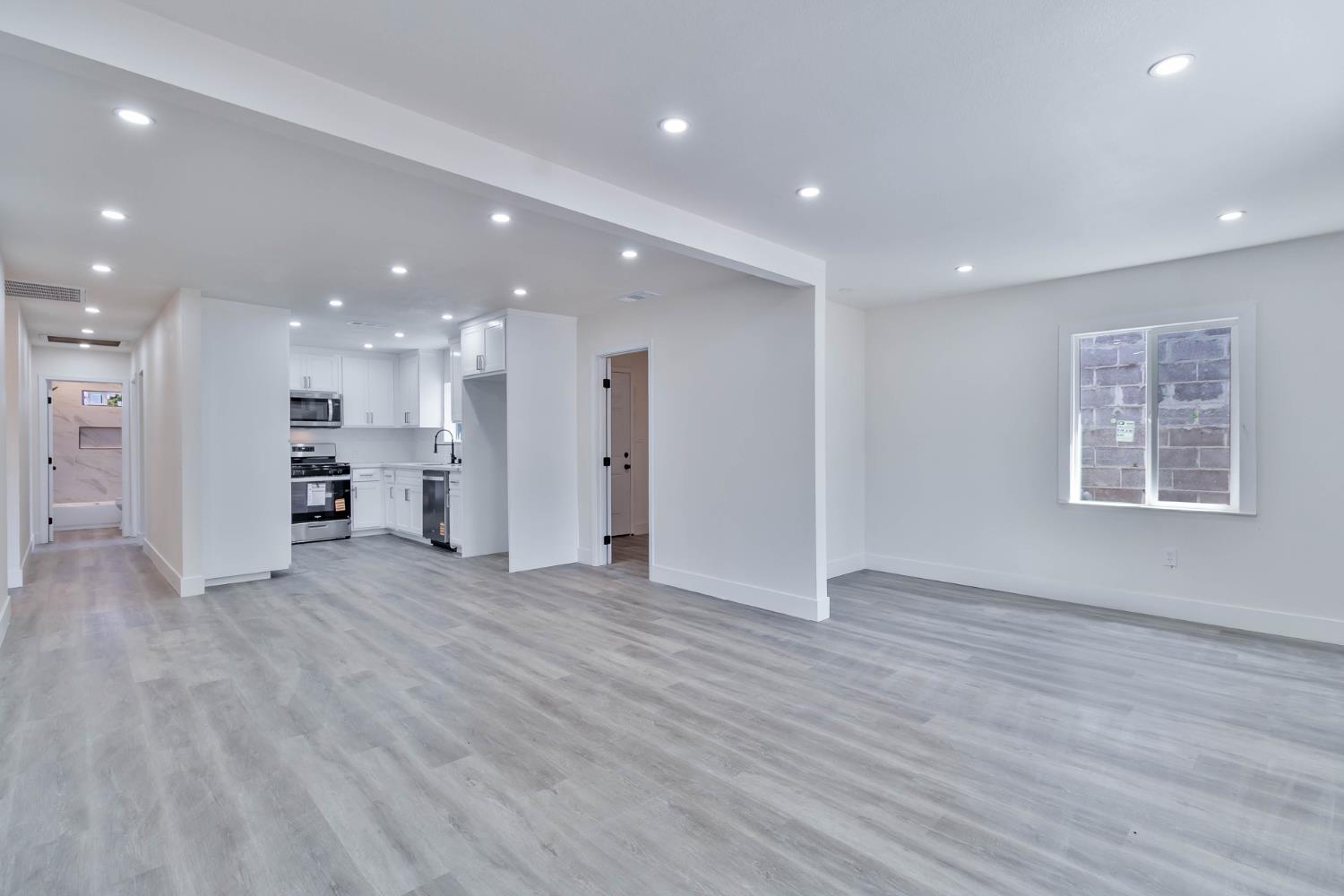 227 E Pine, Fresno, CA 93728