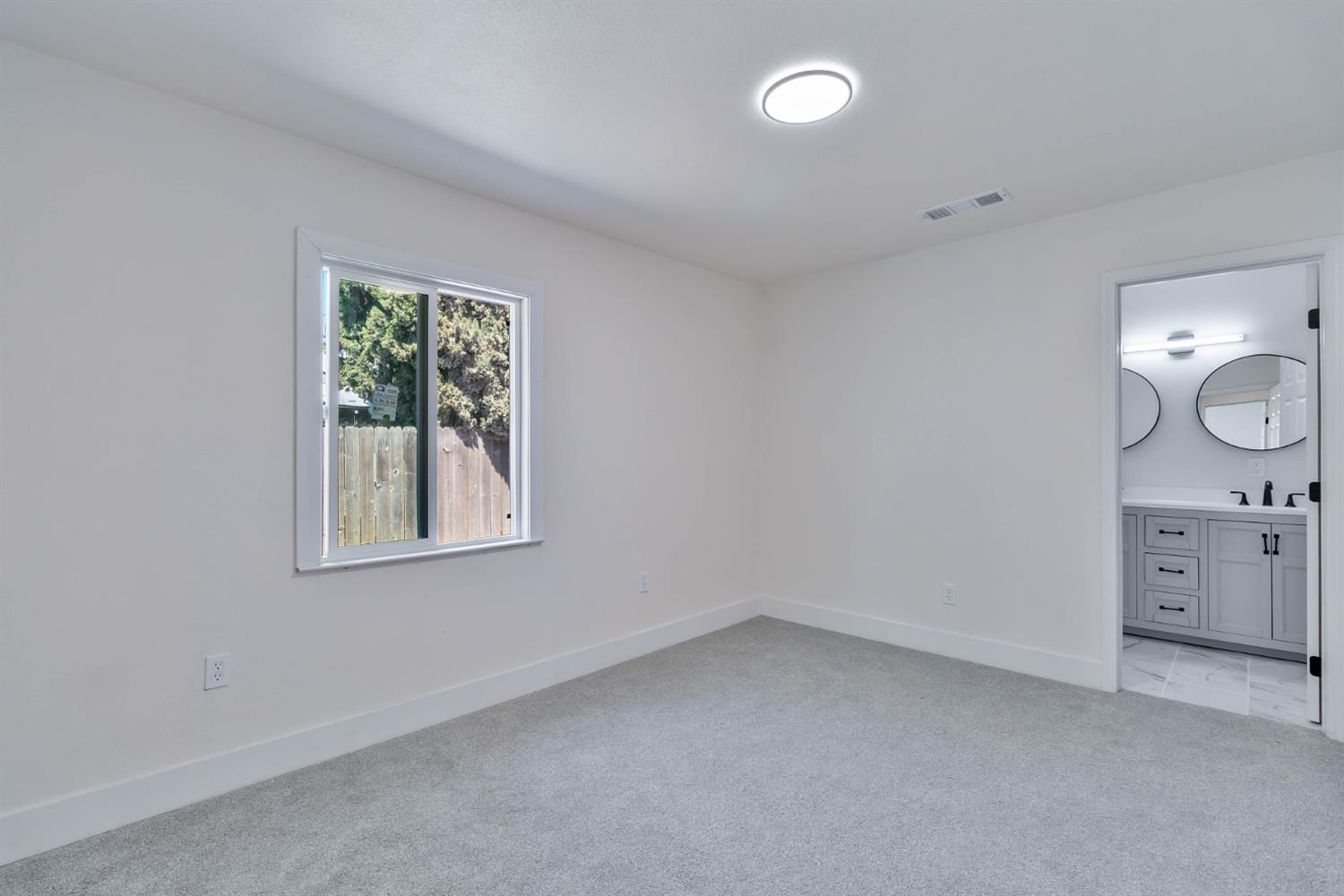 227 E Pine, Fresno, CA 93728