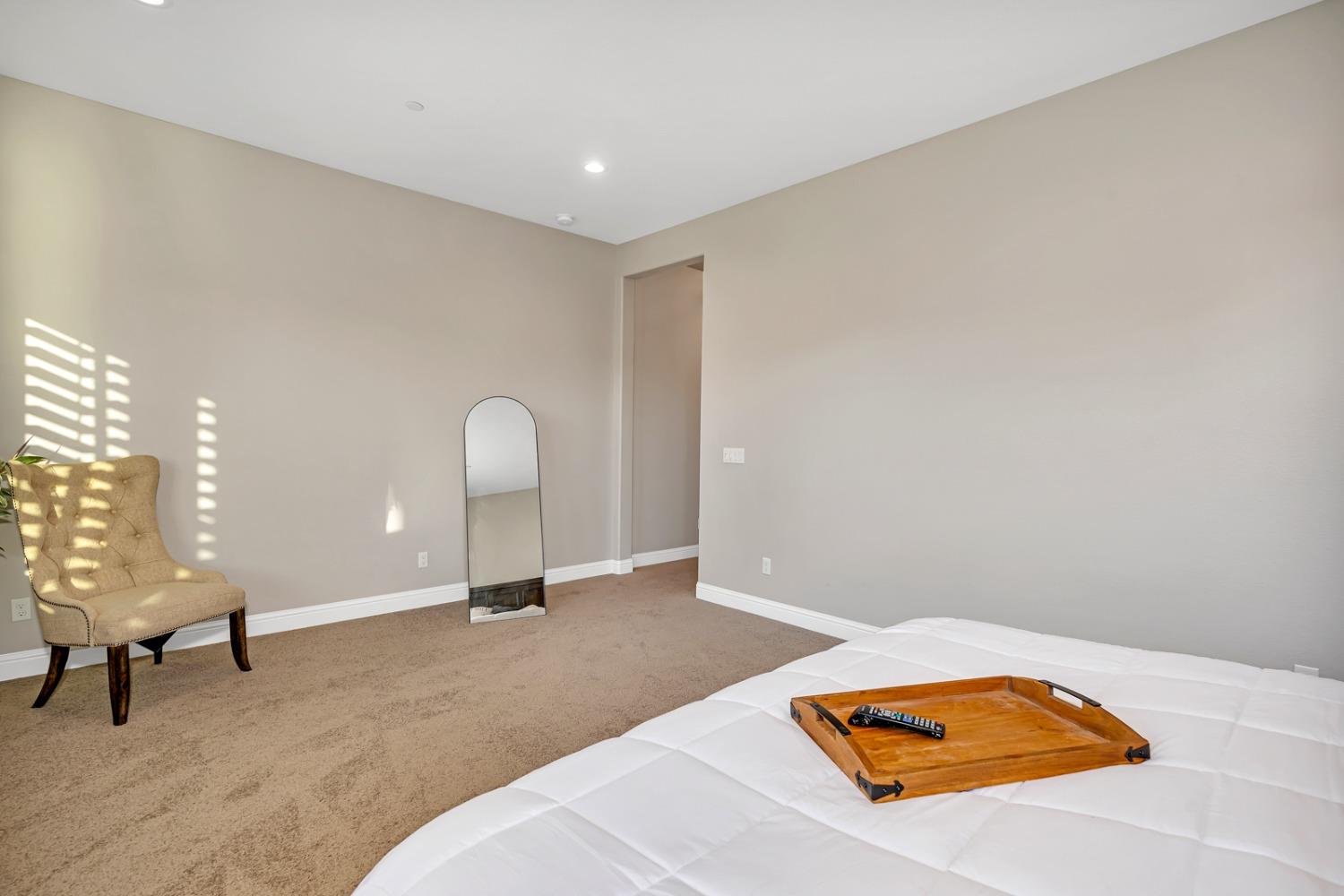 1053 Beaver Pond, Madera, CA 93636