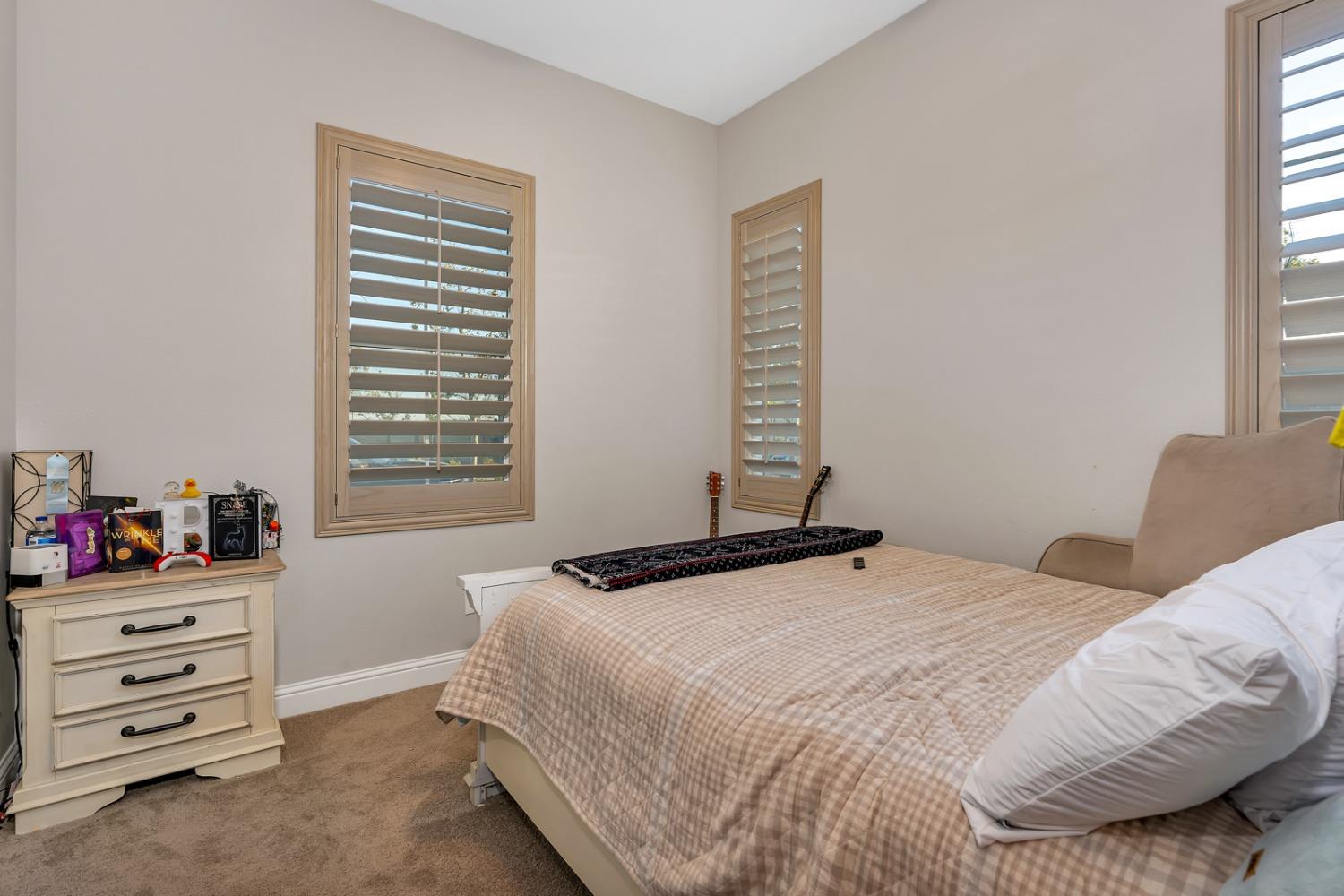 1053 Beaver Pond, Madera, CA 93636