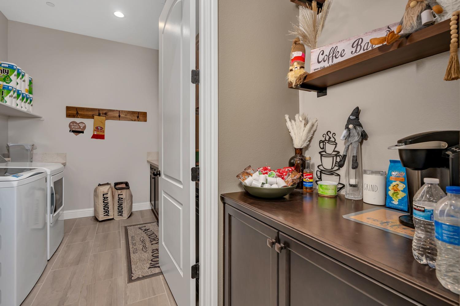 1053 Beaver Pond, Madera, CA 93636