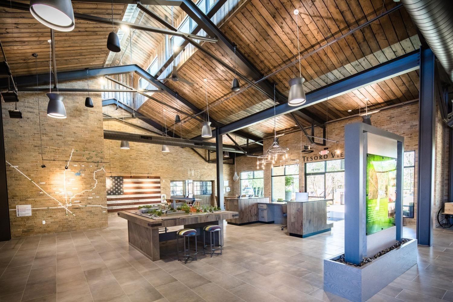 1053 Beaver Pond, Madera, CA 93636