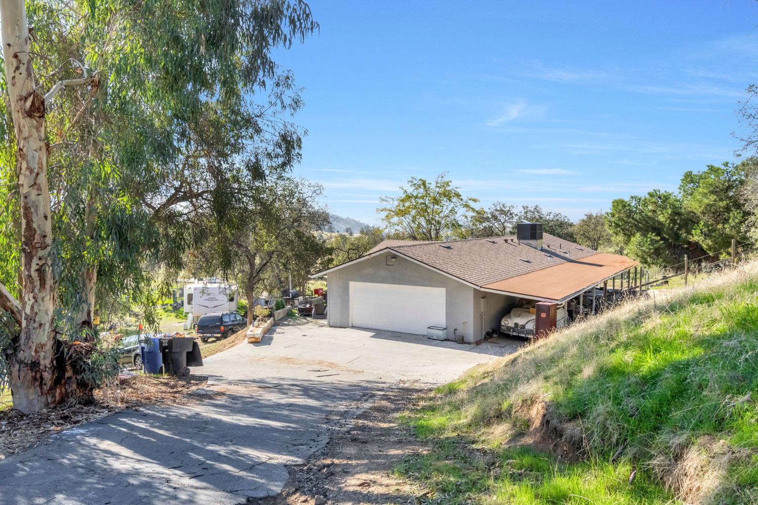 34045 George Smith Rd, Yokuts Valley, CA 93675