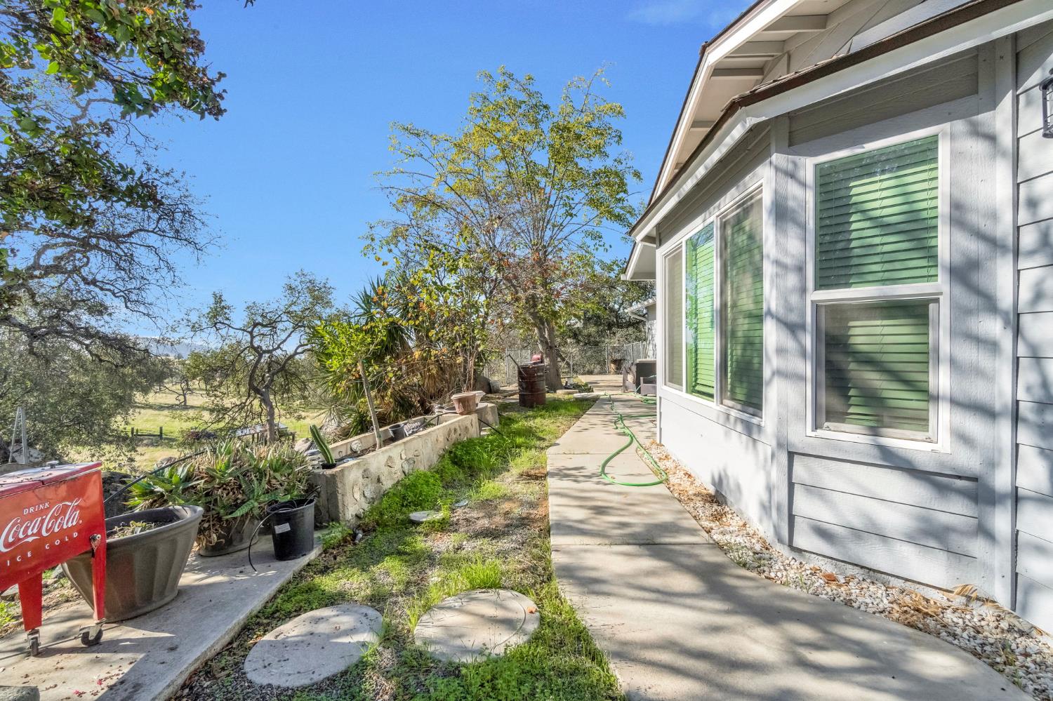 34045 George Smith Rd, Yokuts Valley, CA 93675