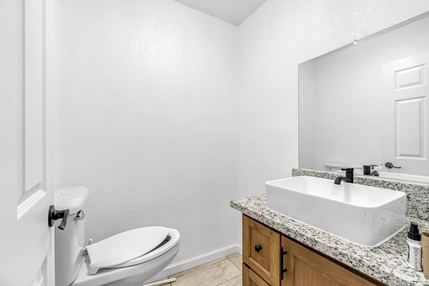 34045 George Smith Rd, Yokuts Valley, CA 93675