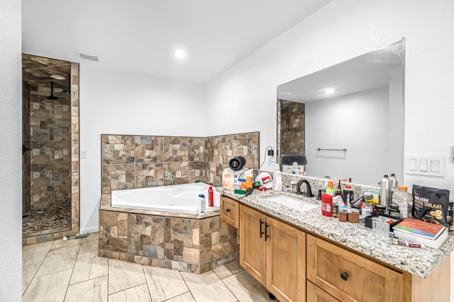 34045 George Smith Rd, Yokuts Valley, CA 93675