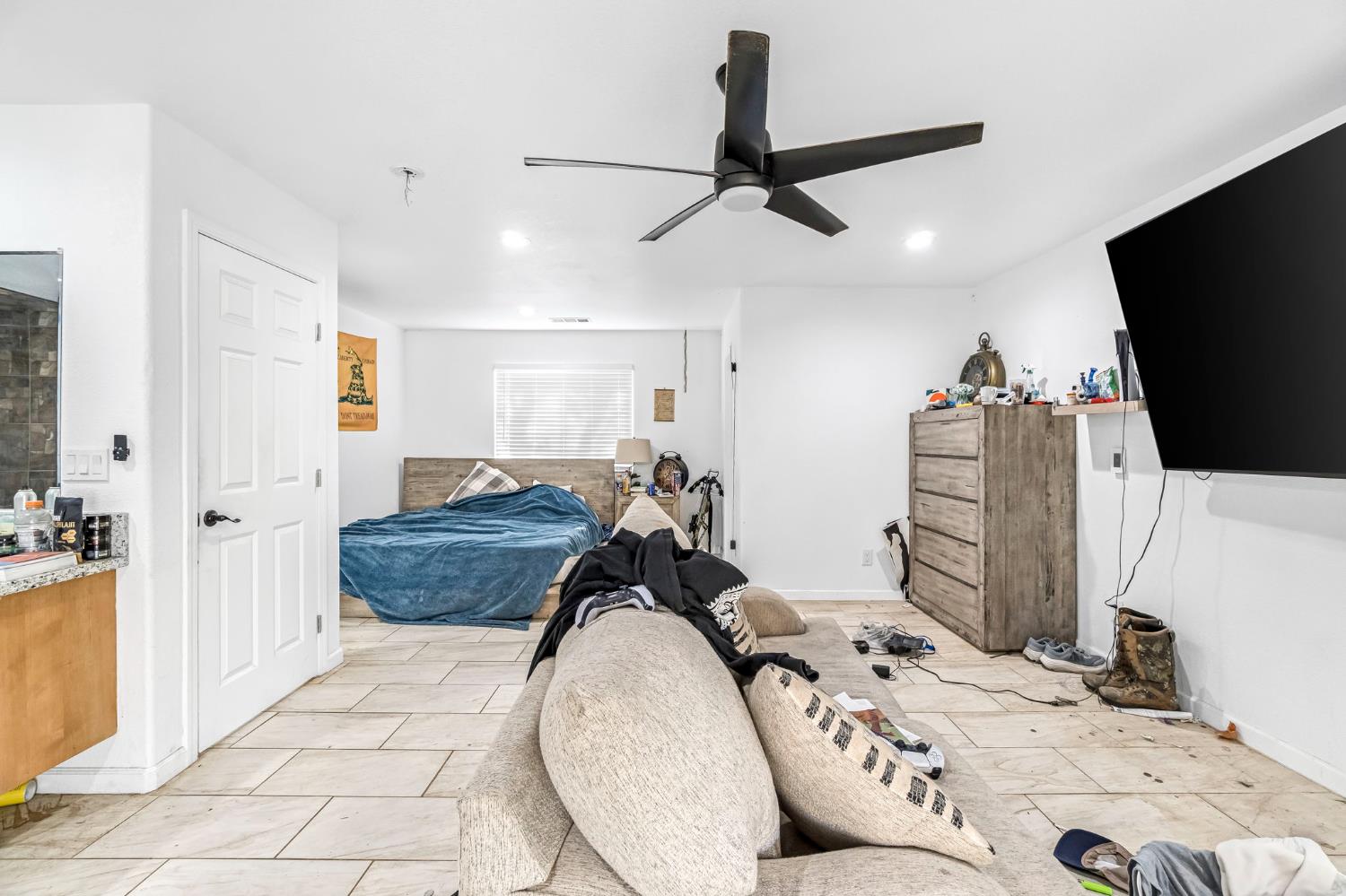 34045 George Smith Rd, Yokuts Valley, CA 93675