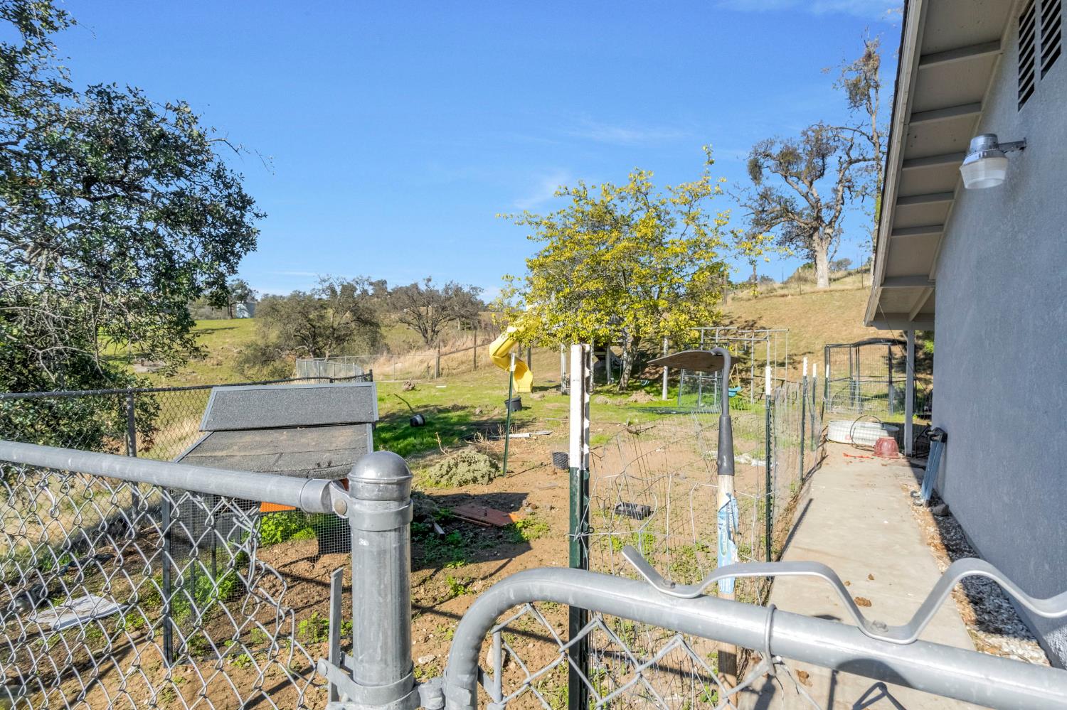 34045 George Smith Rd, Yokuts Valley, CA 93675