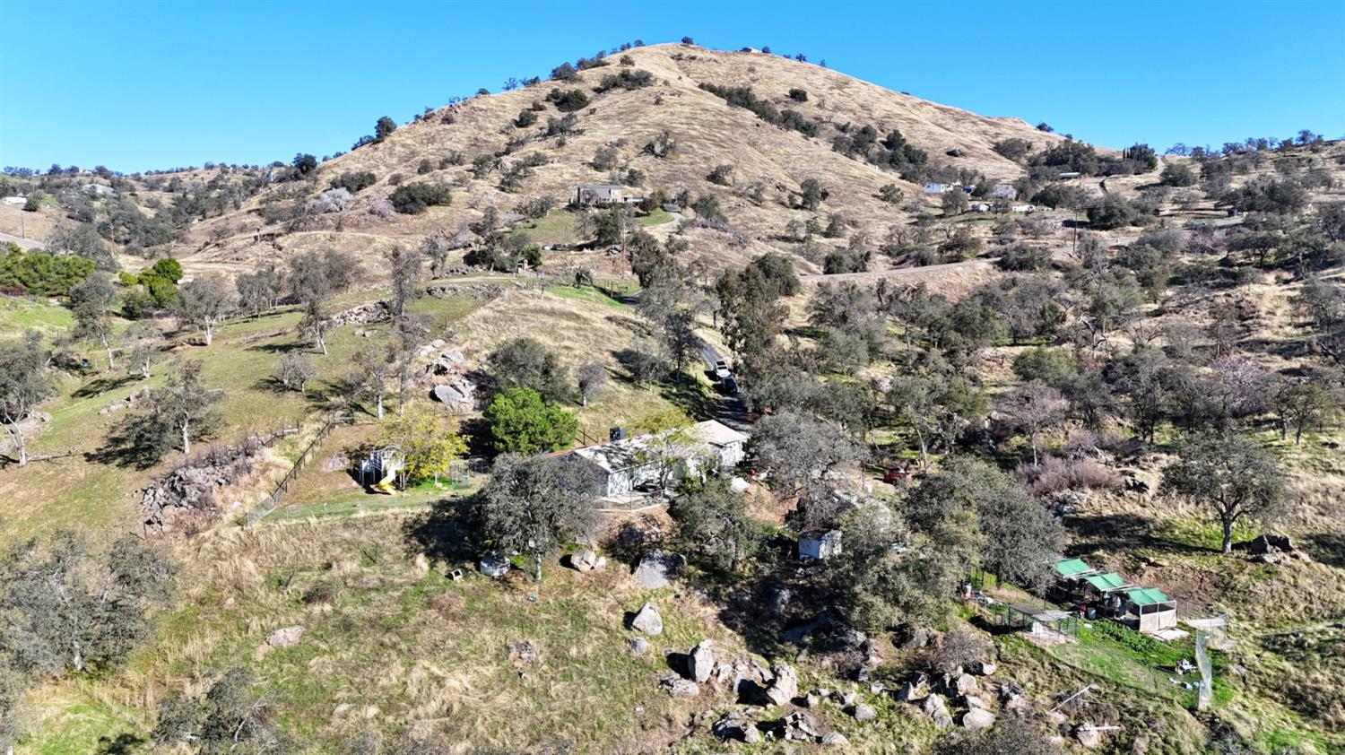 34045 George Smith Rd, Yokuts Valley, CA 93675