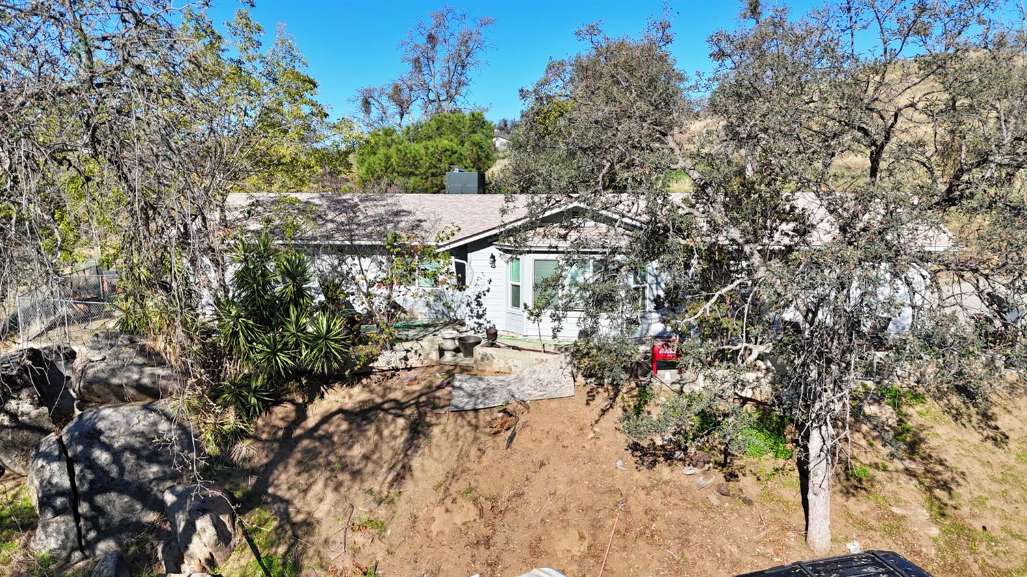34045 George Smith Rd, Yokuts Valley, CA 93675